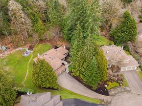 20024 NE 188th Place, Woodinville WA 98077