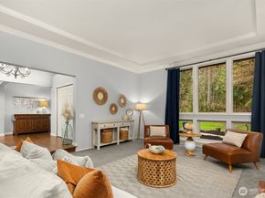 20024 NE 188th Place, Woodinville WA 98077