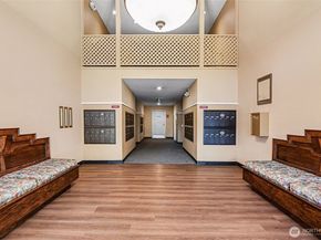 13717 Linden Avenue N 229, Seattle WA 98133