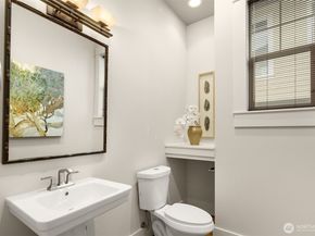 1500 S 5th Place, Renton WA 98057