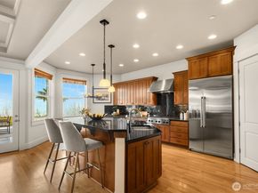 1500 S 5th Place, Renton WA 98057