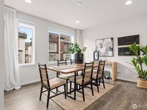 964 7th Avenue NE 2.4, Issaquah WA 98029