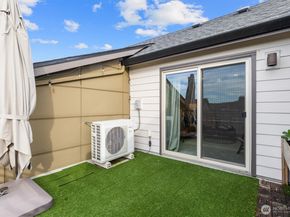 964 7th Avenue NE 2.4, Issaquah WA 98029