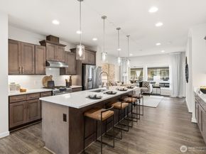 964 7th Avenue NE 2.4, Issaquah WA 98029