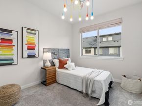 964 7th Avenue NE 2.4, Issaquah WA 98029