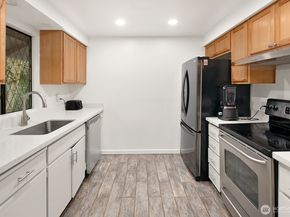 6327 Polk Place, Everett WA 98203