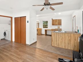 6327 Polk Place, Everett WA 98203