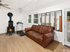 6327 Polk Place, Everett WA 98203