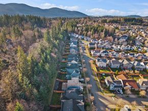 35121 SE Terrace Street, Snoqualmie WA 98065