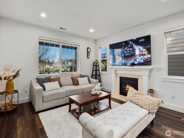 35121 SE Terrace Street, Snoqualmie WA 98065