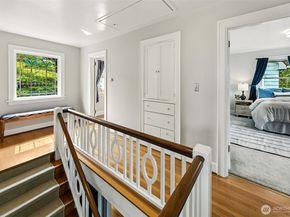 1939 E Crescent Drive, Seattle WA 98112