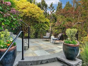 1939 E Crescent Drive, Seattle WA 98112