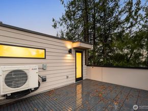 939 N 87th Street A, Seattle WA 98103