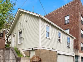 2031 Eastlake Avenue E, Seattle WA 98102