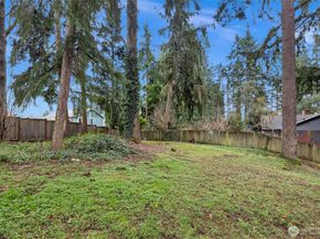 23619 5th Avenue W, Bothell WA 98021