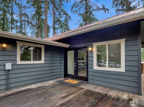 23619 5th Avenue W, Bothell WA 98021