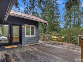 23619 5th Avenue W, Bothell WA 98021