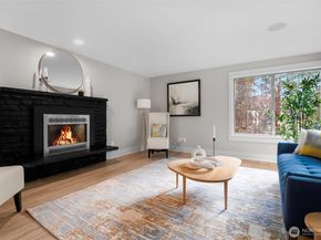 23619 5th Avenue W, Bothell WA 98021