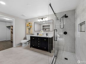 23619 5th Avenue W, Bothell WA 98021