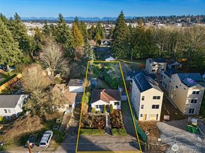 10332 Ashworth Avenue N, Seattle WA 98133