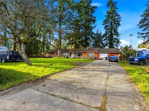 219 Meadow Pl SW, Everett WA 98208