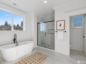 7908 S Lakeridge Drive, Seattle WA 98178