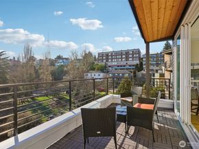 515 Howe Street A, Seattle WA 98109