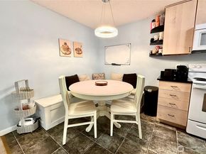 10501 8th Avenue NE 335, Seattle WA 98125