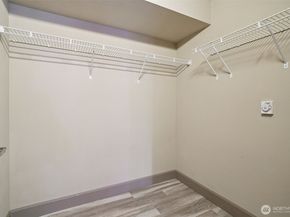 1886 25th Avenue NE 101, Issaquah WA 98029