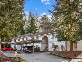 12527 NE 117th Place F5, Kirkland WA 98034