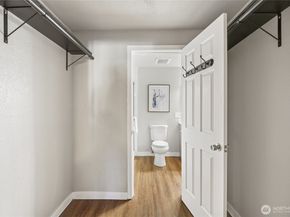 12527 NE 117th Place F5, Kirkland WA 98034