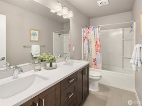 17333 NE 123rd Way, Redmond WA 98052