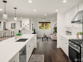 20 Cascade Key, Bellevue WA 98006