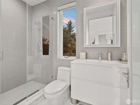 903 N 33rd Place, Renton WA 98056