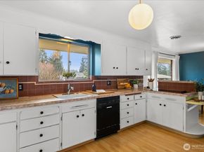 2428 Helena Lane, Everett WA 98208