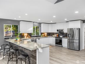 9371 Willamette Meridian Road NW, Silverdale WA 98383