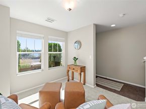 1912 113th Place SE, Everett WA 98208