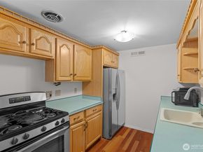 1306 SW 160th Street, Burien WA 98166