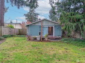 1306 SW 160th Street, Burien WA 98166