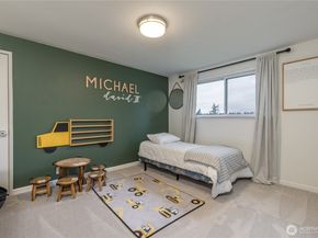 3215 Scenic Drive, Auburn WA 98092