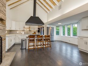 3215 Scenic Drive, Auburn WA 98092