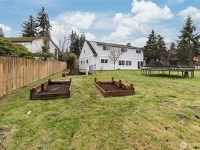 3215 Scenic Drive, Auburn WA 98092