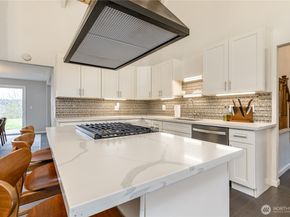 3215 Scenic Drive, Auburn WA 98092