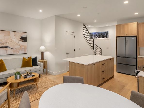 503 S Henderson Street, Seattle WA 98108