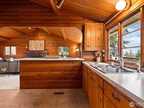 11224 SE 76th Street, Newcastle WA 98056