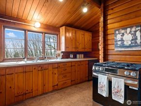 11224 SE 76th Street, Newcastle WA 98056