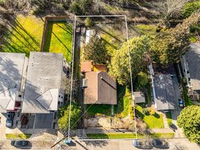 4549 26th Avenue SW, Seattle WA 98106