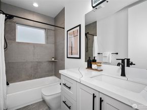 11855 89th Place NE, Kirkland WA 98034