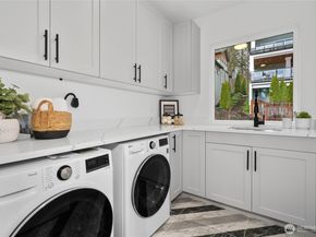 11855 89th Place NE, Kirkland WA 98034