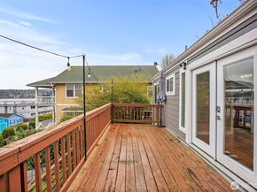 1805 Lawrence Street, Port Orchard WA 98366